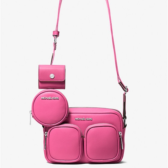 Michael Kors Handbags - Michael Kors Jet Set Leather Medium Crossbody Bag with Case for Apple Airpods Pr